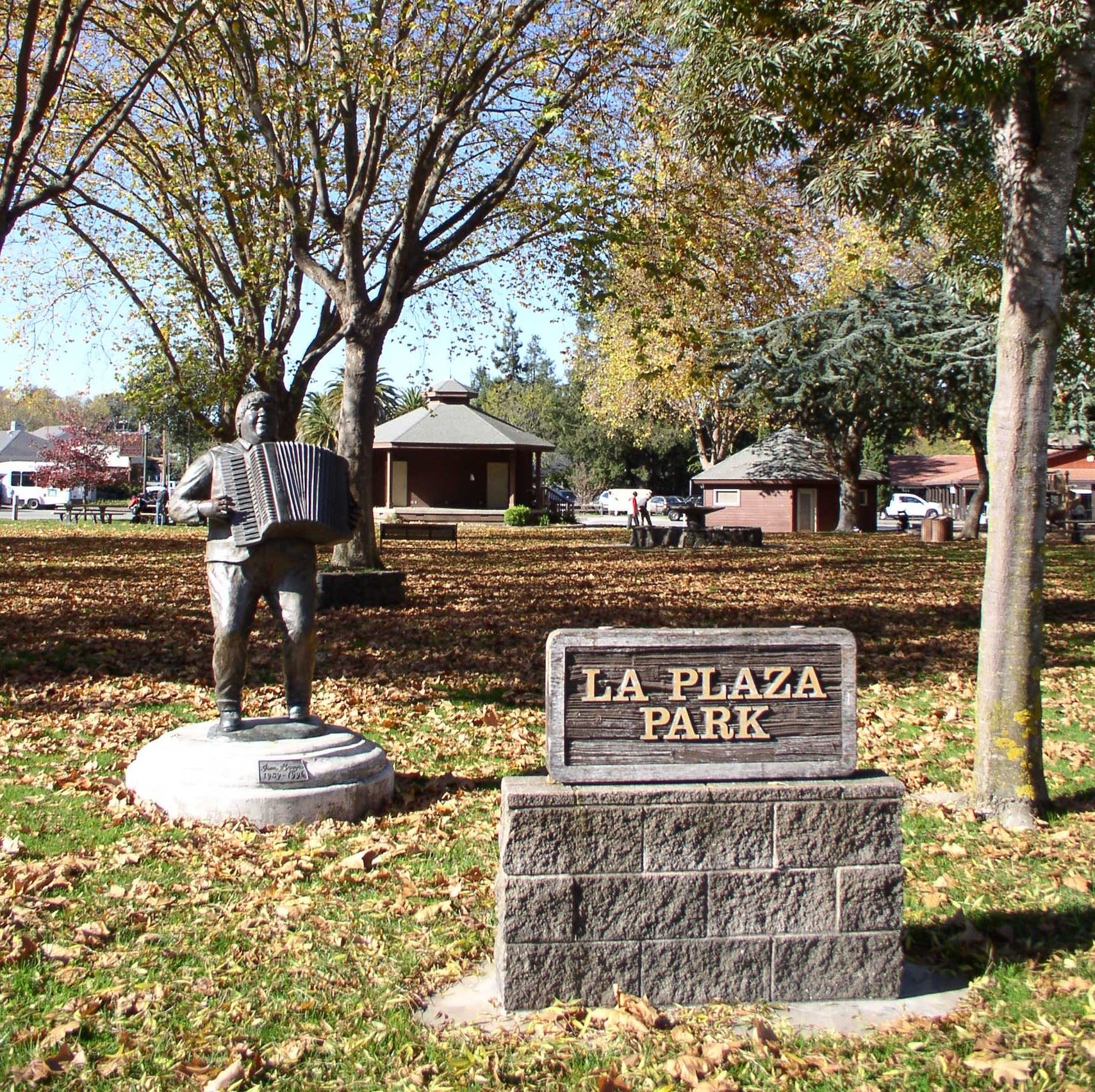 La Plaza Park